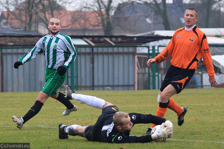 2009.11.11 Hutnik Szczecin - Ina Goleniow 09