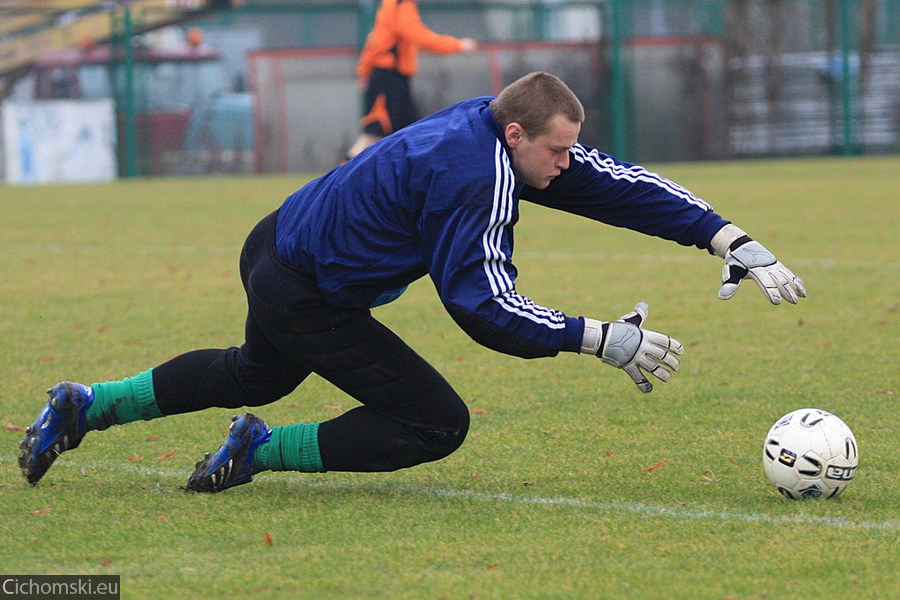 2009.11.11 Hutnik Szczecin - Ina Goleniow 10