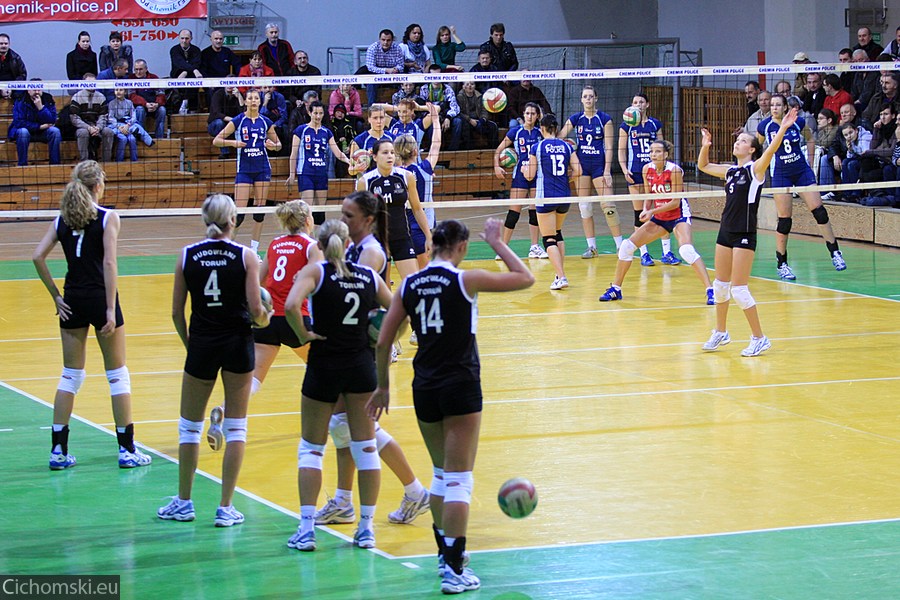 2009.11.28 PSPS Chemik Police - Budowlani Torun 03